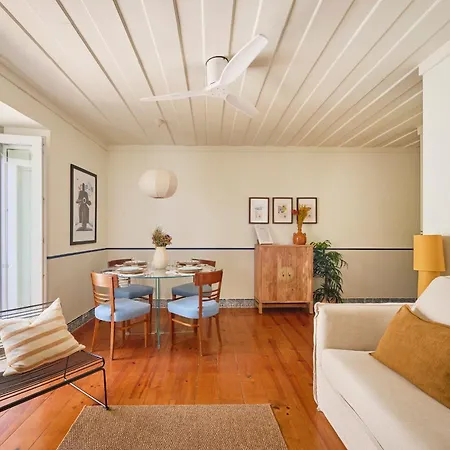 Charming Escape At Sao Jorge Castle Apartman